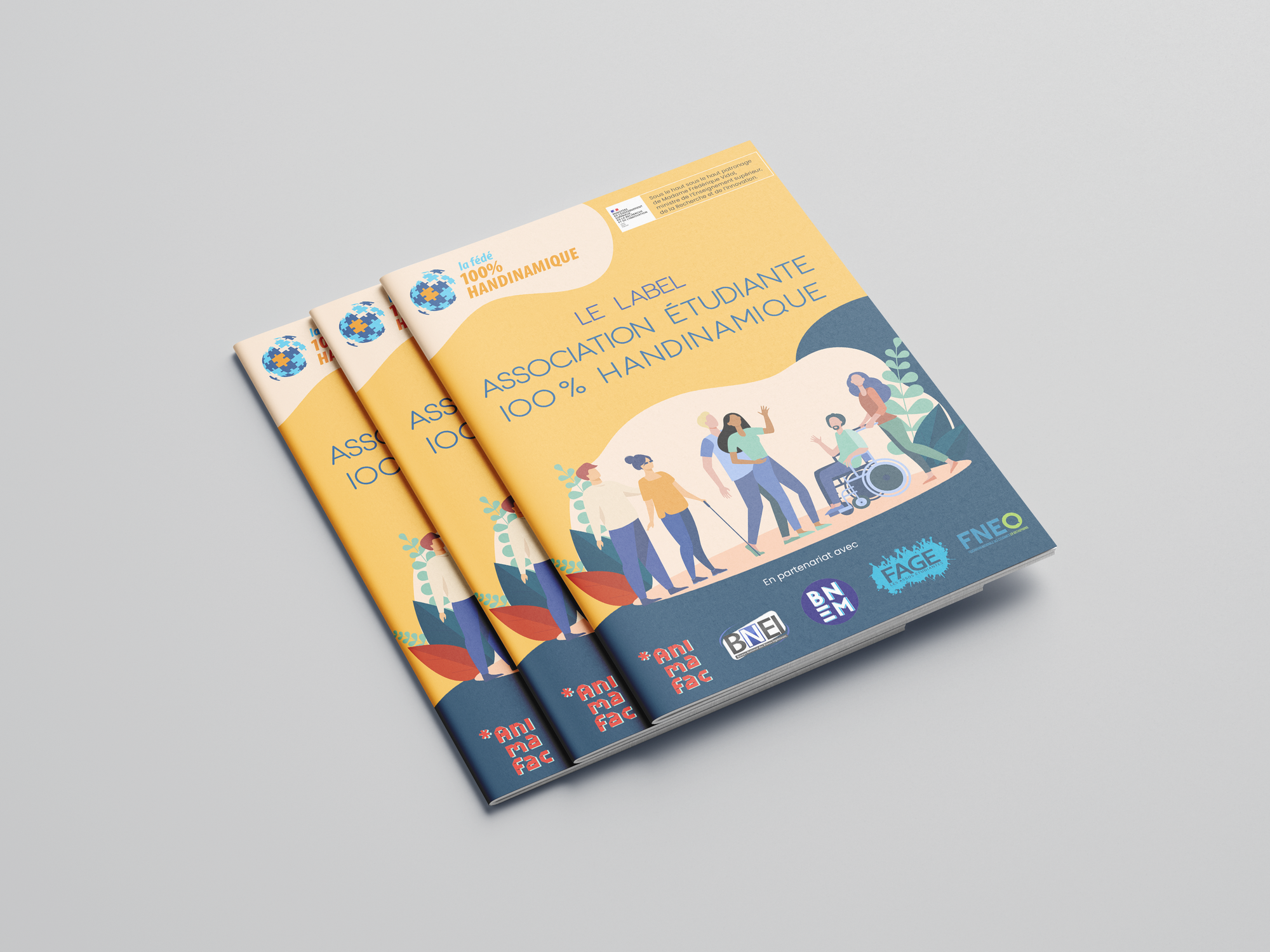Livrets de présentation du label 100 % Handinamique empilés